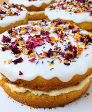 Load image into Gallery viewer, Lemon Elderflower Courgette Cake