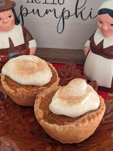 Load image into Gallery viewer, Individual Pumpkin pies - 4 pack